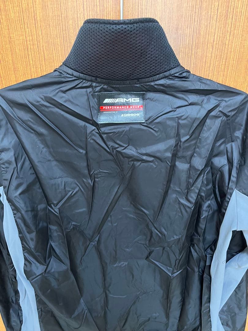 アソス ASSOS ウインドブレーカー