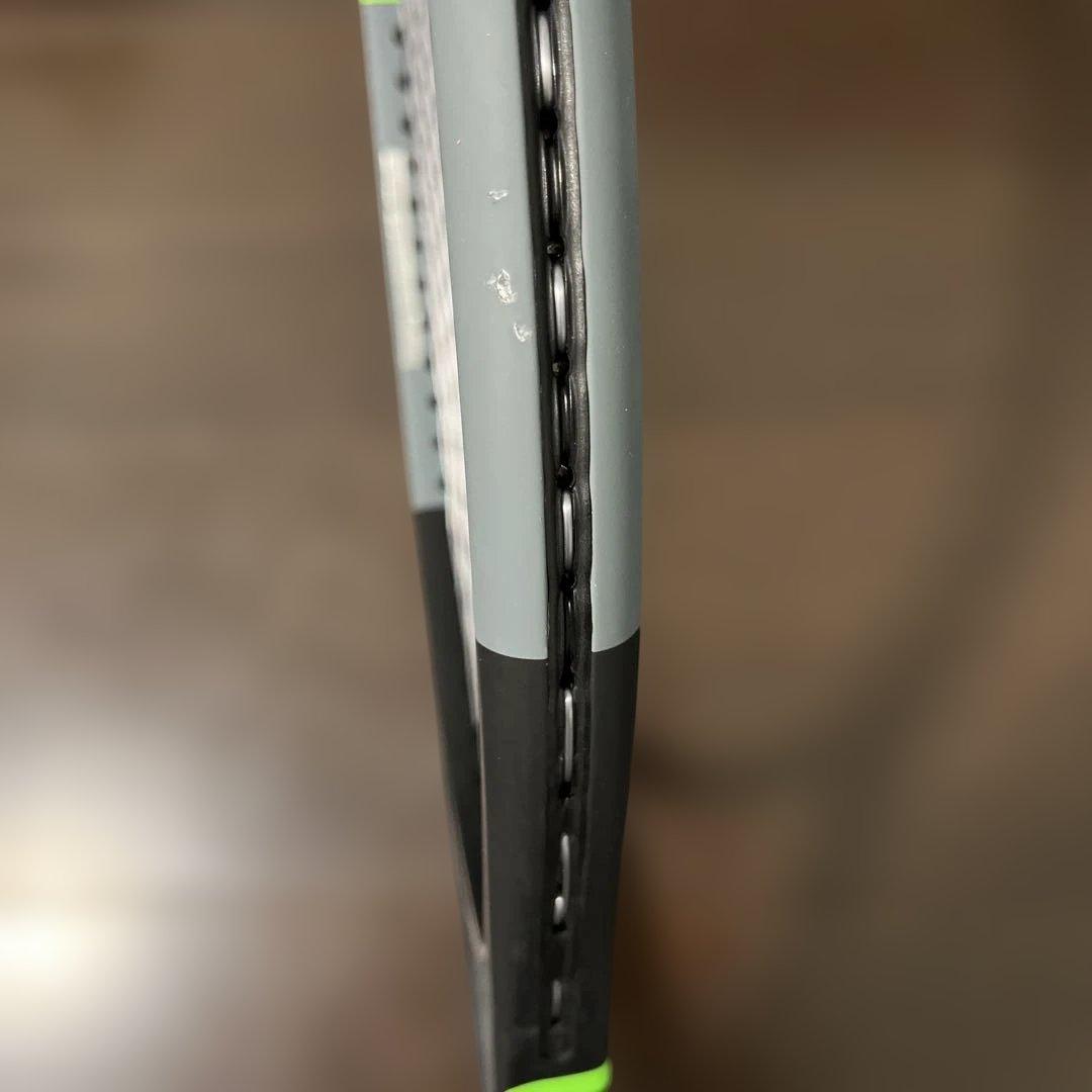 硬式テニス ラケット　ウィルソン　ブレード　100 V7.0 G2 16×19