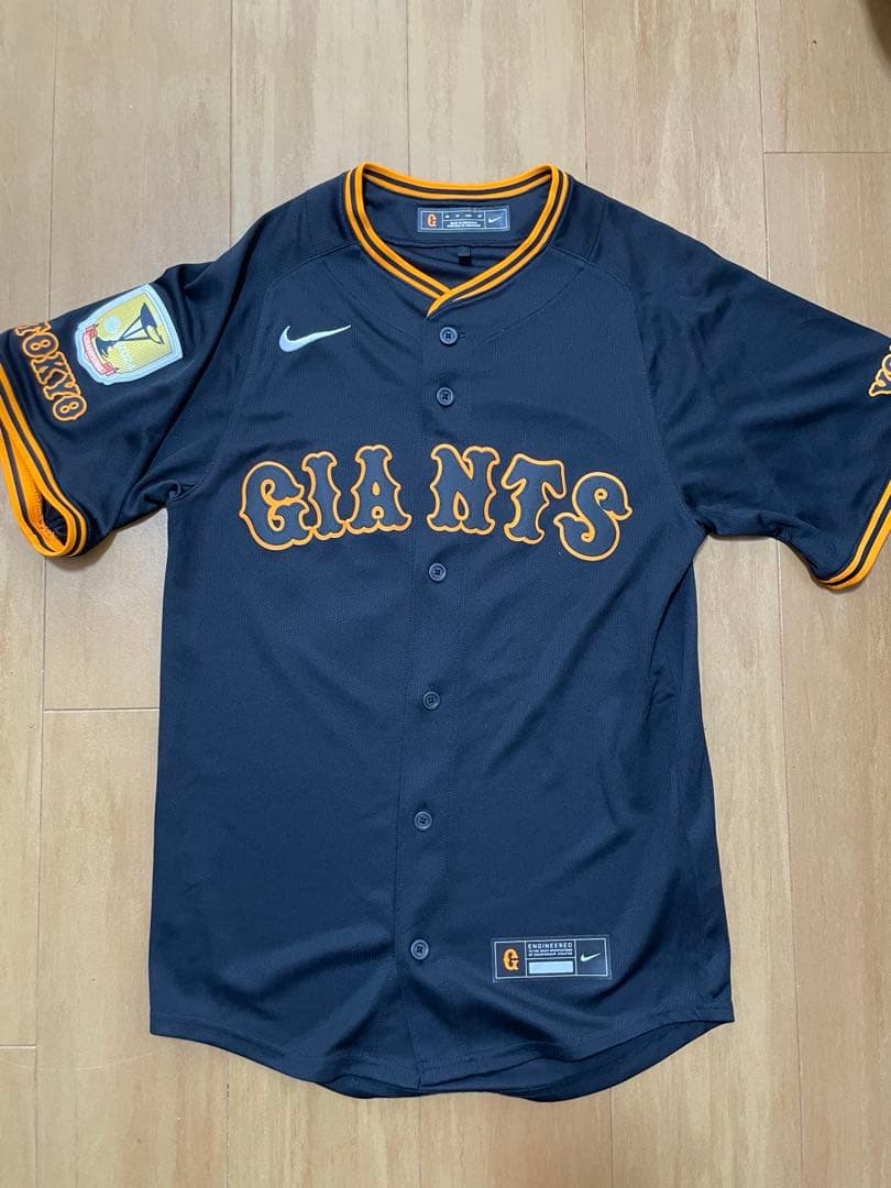 読売ジャイアンツ 岡本和真 チャンピオンエンブレム ユニフォーム XS