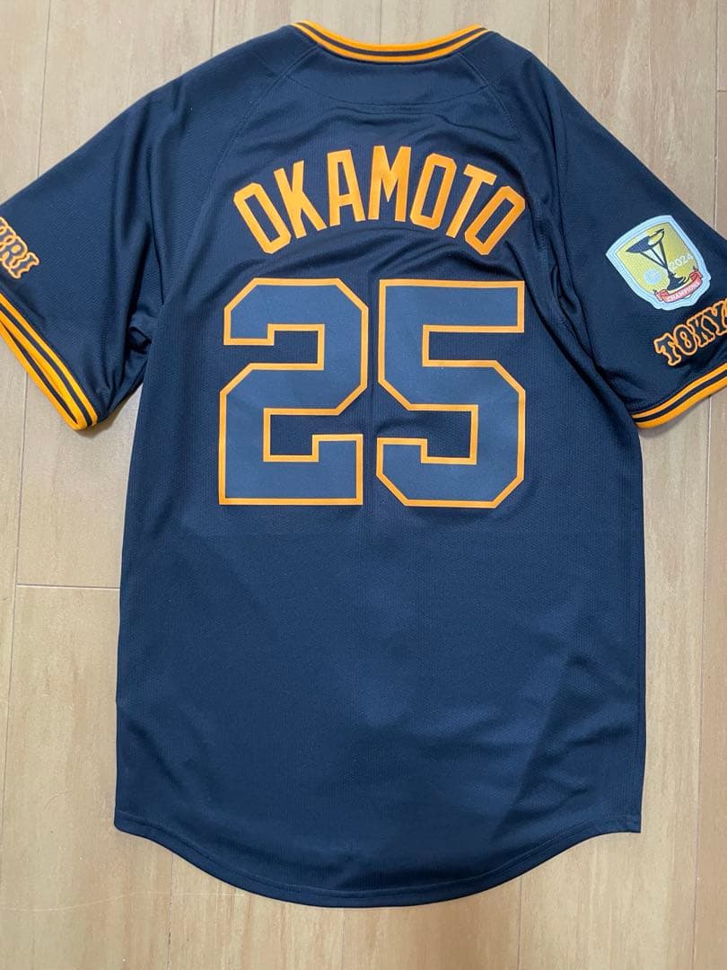 読売ジャイアンツ 岡本和真 チャンピオンエンブレム ユニフォーム XS