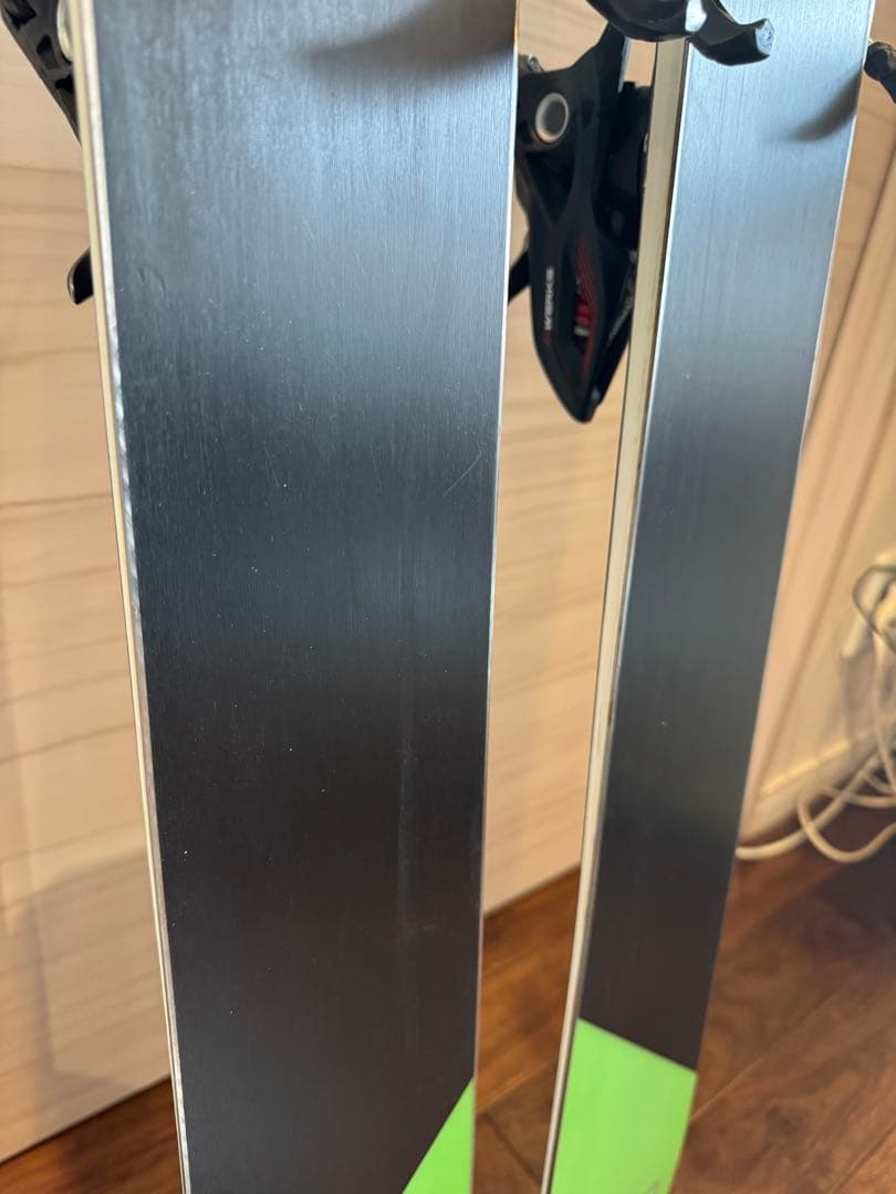 Elan Ripstick 106 スキー 板 BLACK EDITION