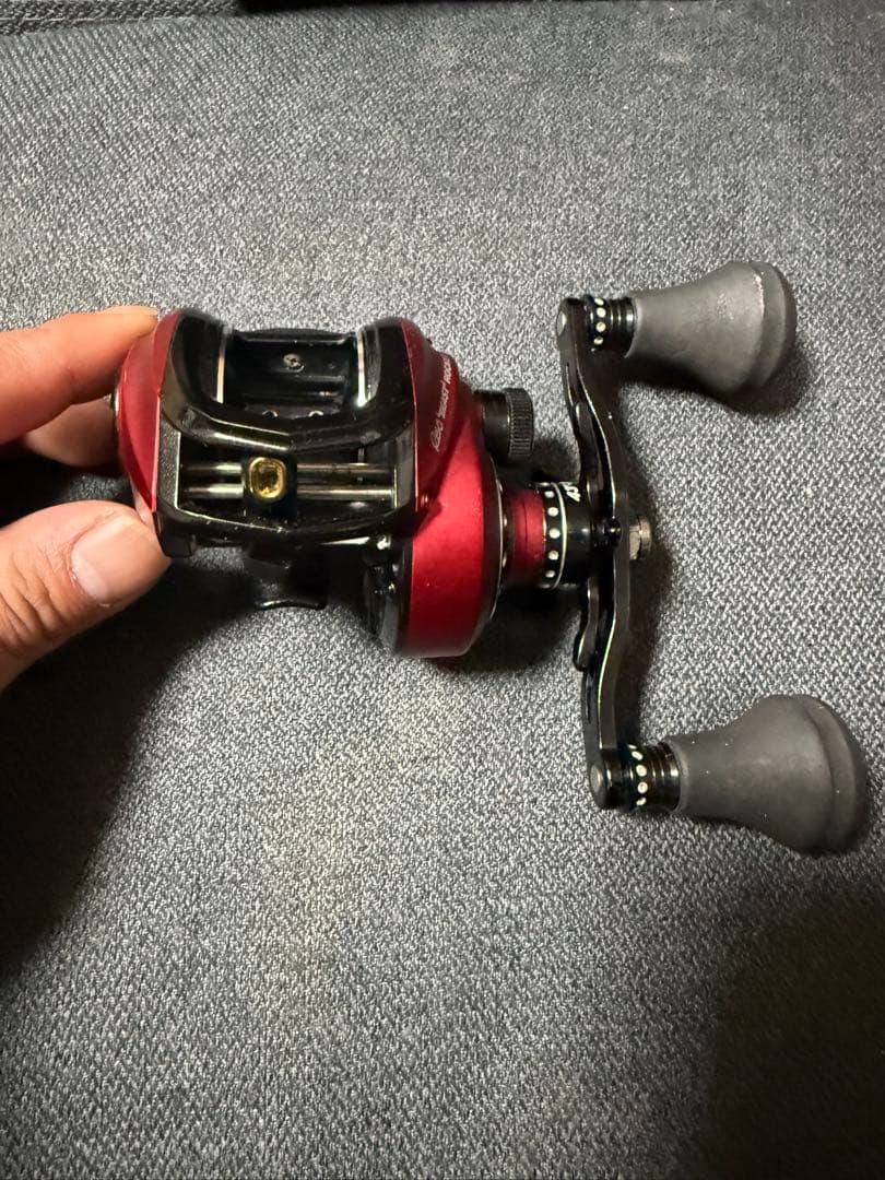 Abu Garcia REVO BEAST ROCKET ベイトリール