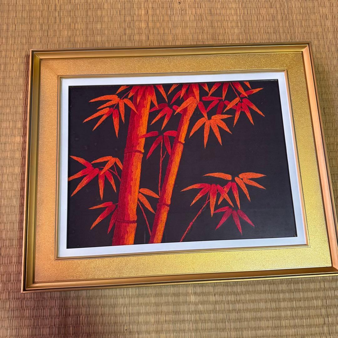 竹の絵画 金色フレーム付き