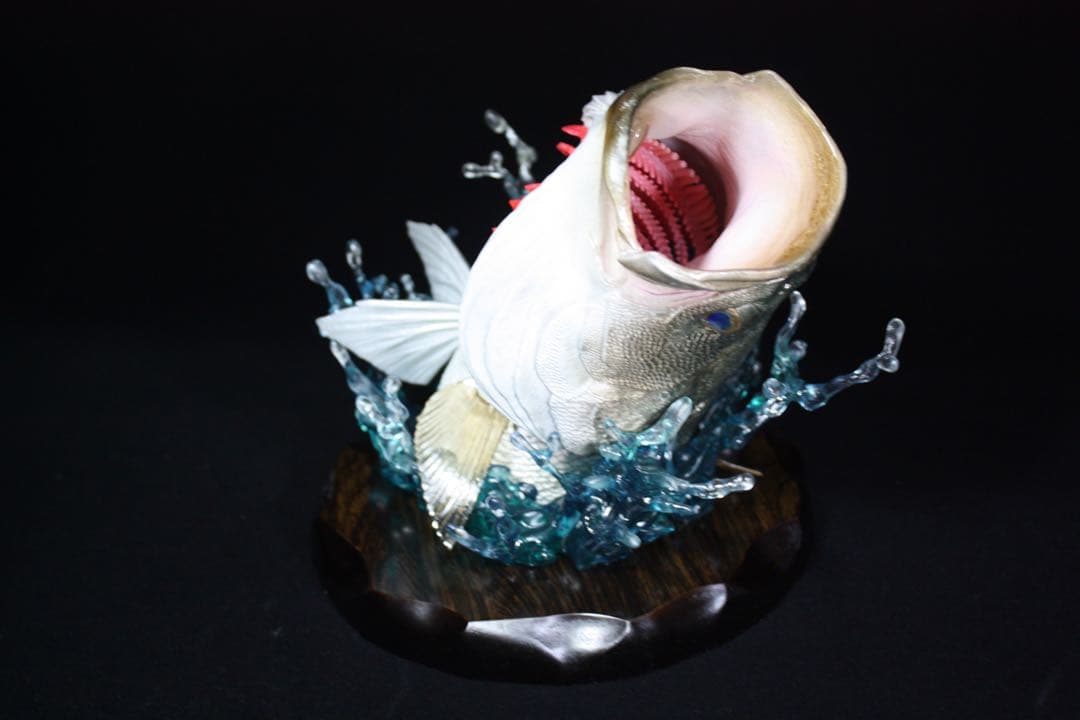 ミ*ツ様 シーバス　フィギュア