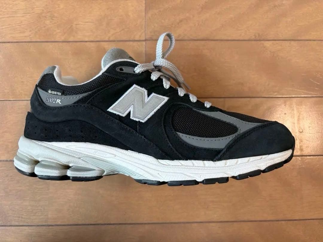 【美品】New Balance 2002R サイズ25㎝