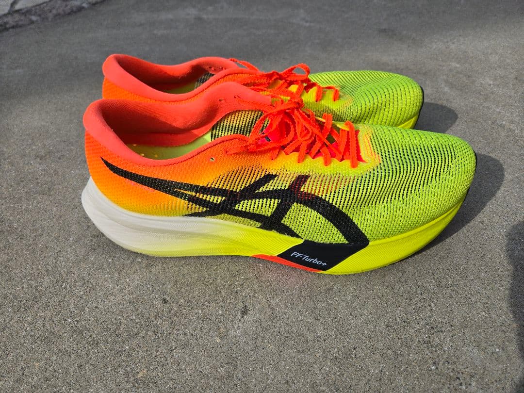 ASICS メタスピードエッジパリ