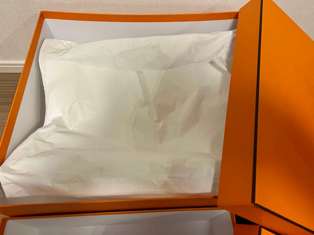 HERMES エルメス 箱(大きめサイズ) 2点セット　リボン付き