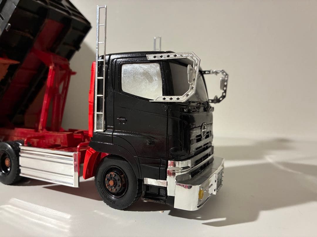 デコトラダンププラモデル二台セット