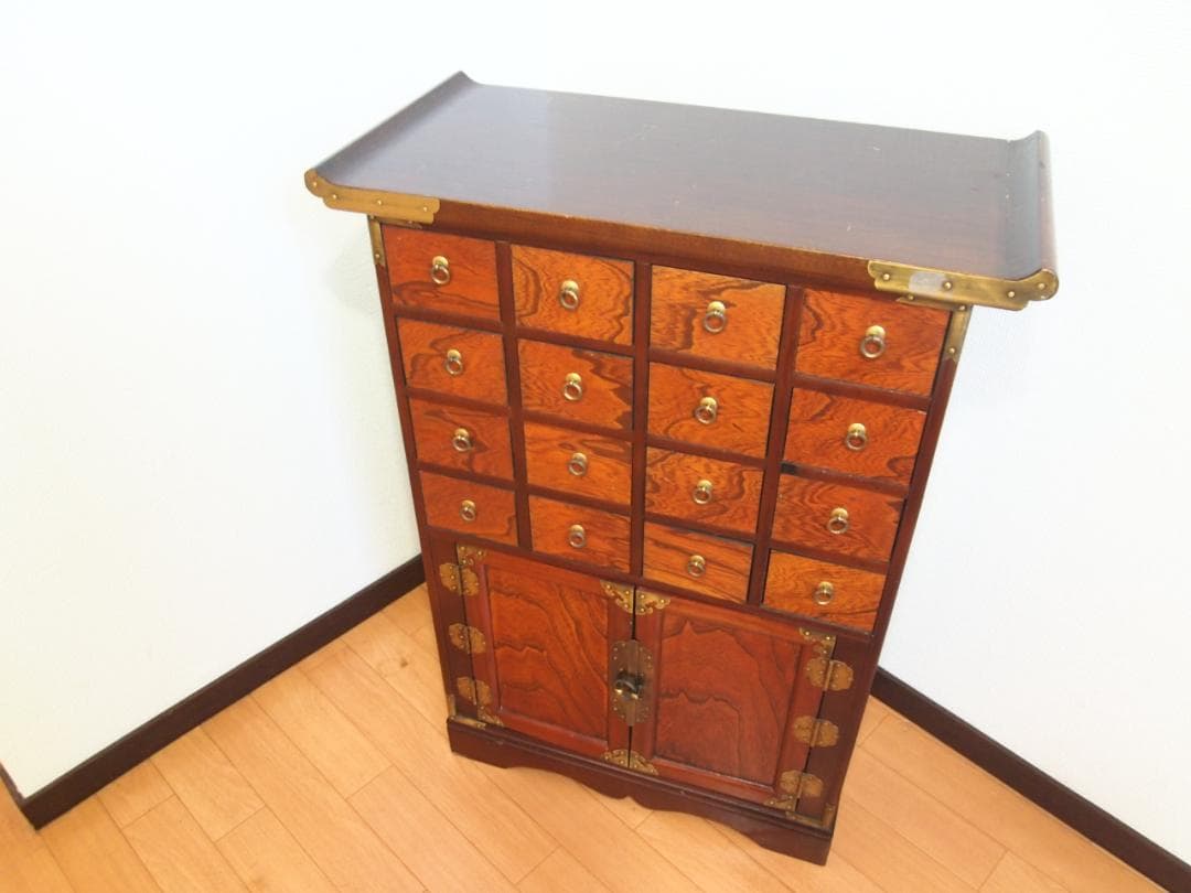 【良品】李朝家具 薬箪笥 隠し収納付き チェスト/小物入れ 蝶番金具 インテリア