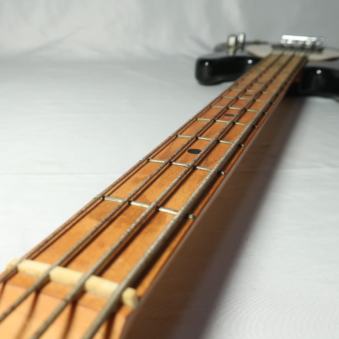 OLP by ERNIE BALL StingRayタイプ エレキベース