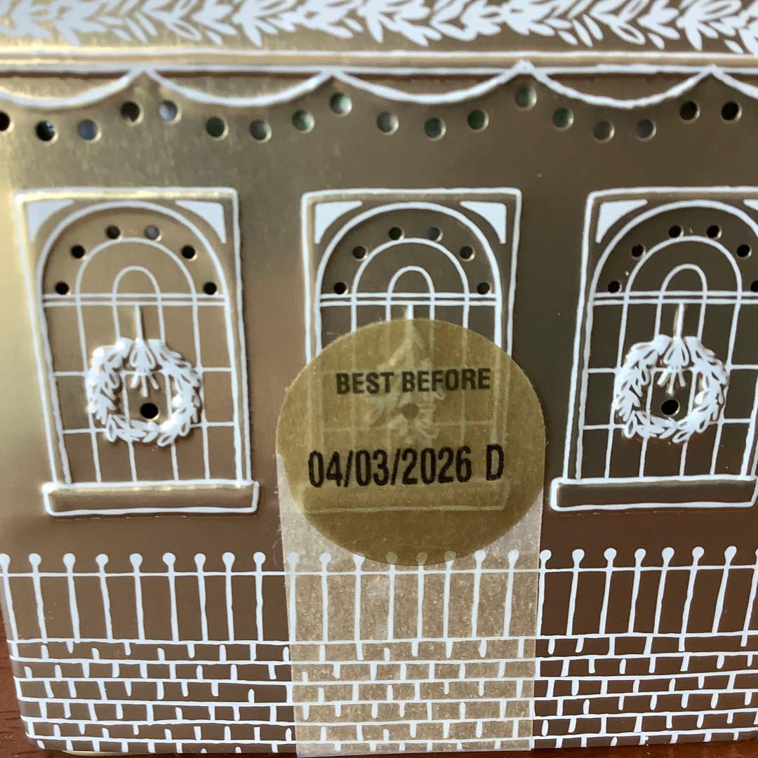 M&S クリスマス限定　ビスケット入　ライトアップ缶　金ホワイトセット