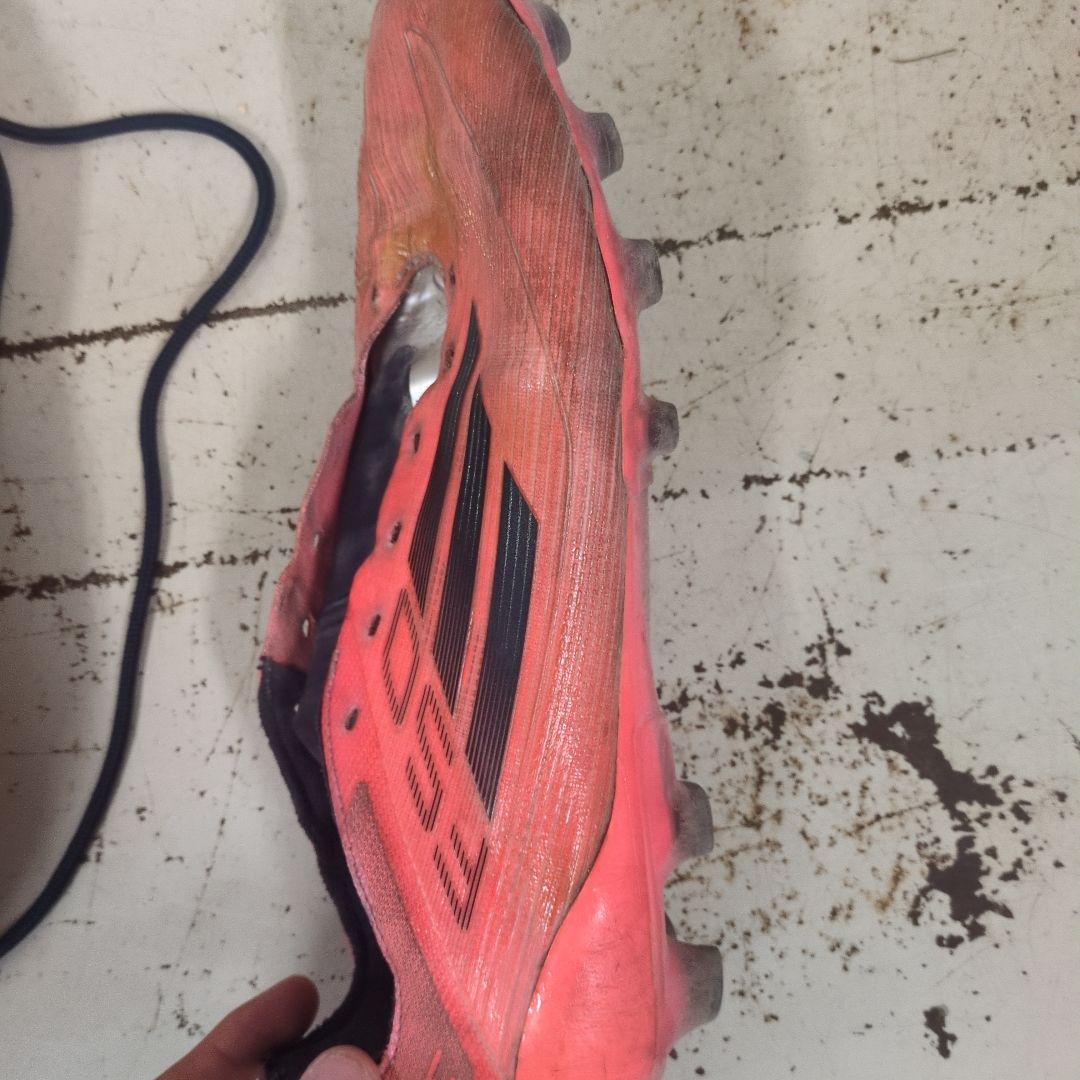 adidas F50 ピンク サッカーシューズ