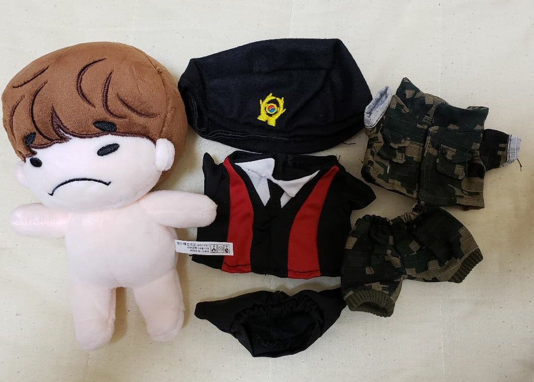 ラスト1点★2PM ジュノ JUNHO イップニ　15㎝ドール