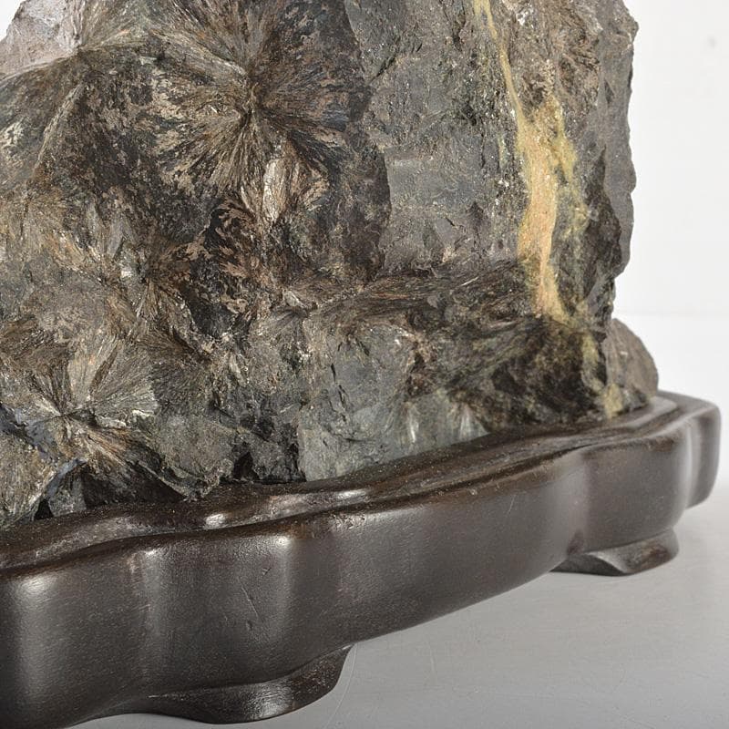 天然石　鑑賞石　菊花石　置物　重さ約1.7kg　唐木台付　V　R6819