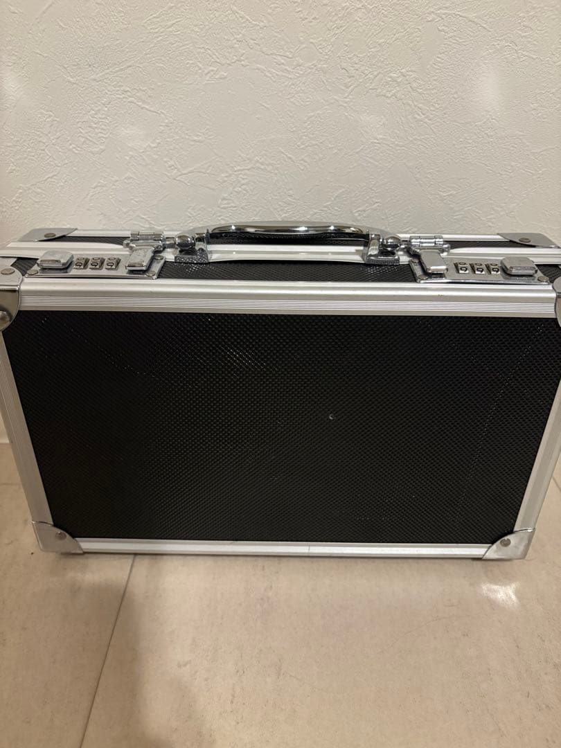 Glock18ガスガン アルミケース付き