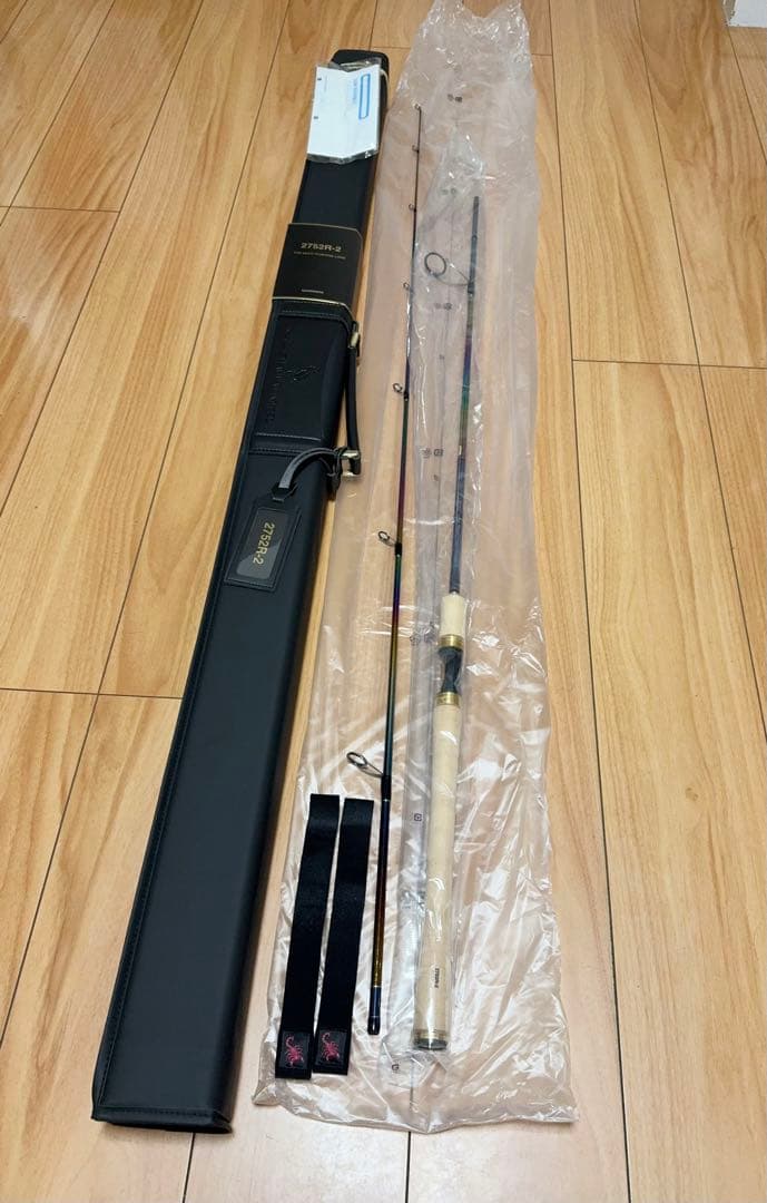 シマノ　ワールドシャウラリミテッド　2752R-2