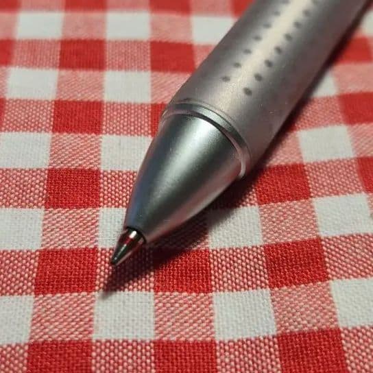 【廃盤】三菱鉛筆　ユニ　ボールペン　ピンク　3&1 激レア