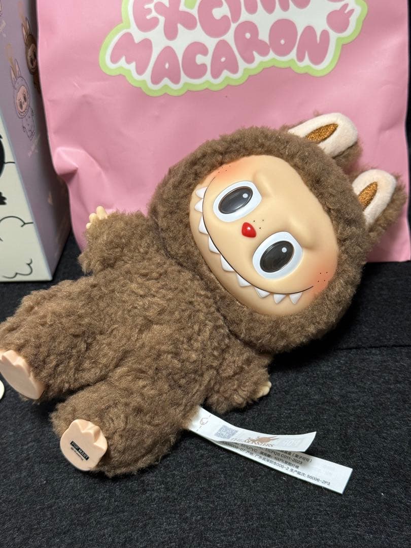 ラブブ エキサイティングマカロン チェスナッツココア　シークレットポップマート