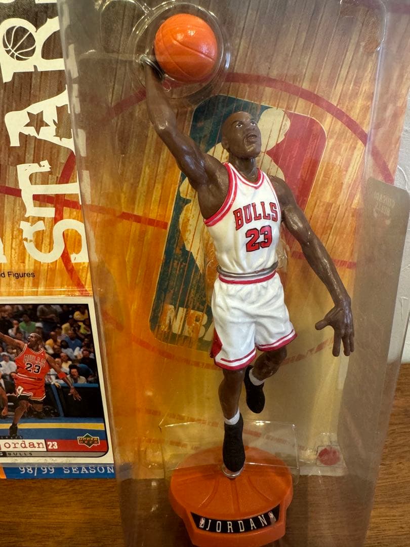 【極上品】NBAスーパースターズ　マイケルジョーダン フィギュア 新品・未開封品