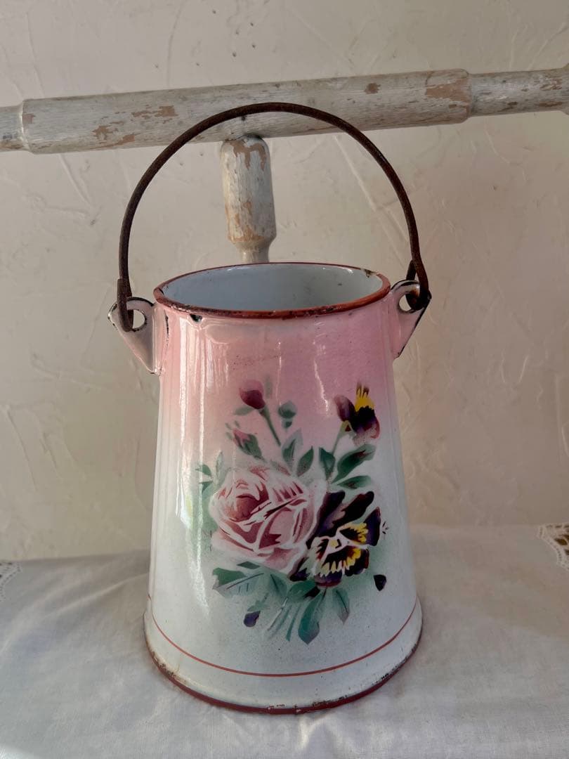 可憐♡アンティークホーロー　JAPY ウェディング　ピンク　小さな　ミルクポット