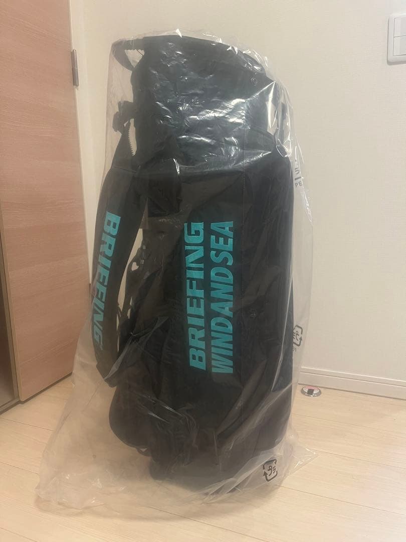 ブリーフィング × ウィンドアンドシー ゴルフバックキャディバック