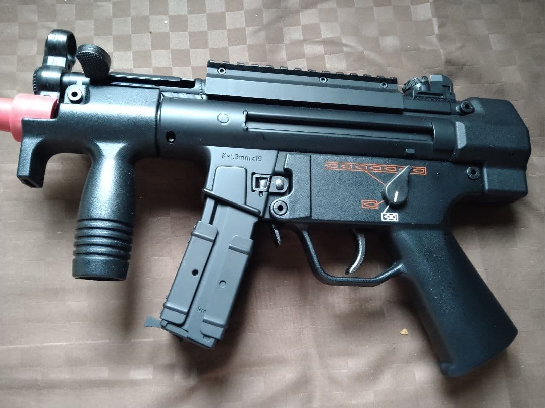 送料込　美品　使用頻度少ない　電動マルイMP5K HC 電動ガン