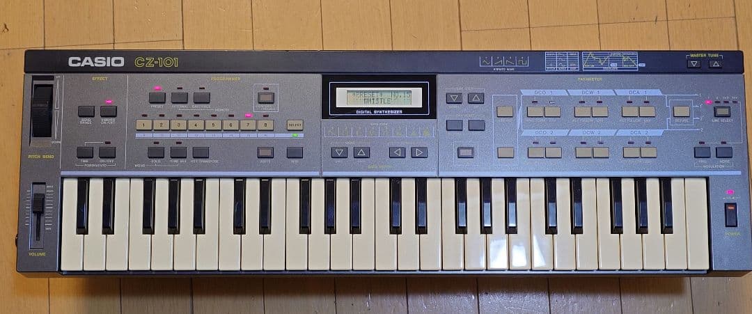 CASIO CZ-101 デジタルシンセサイザー