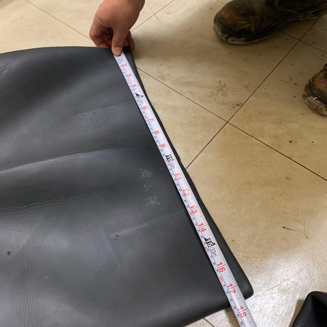 ブラックフルスーツ ネオプレン製