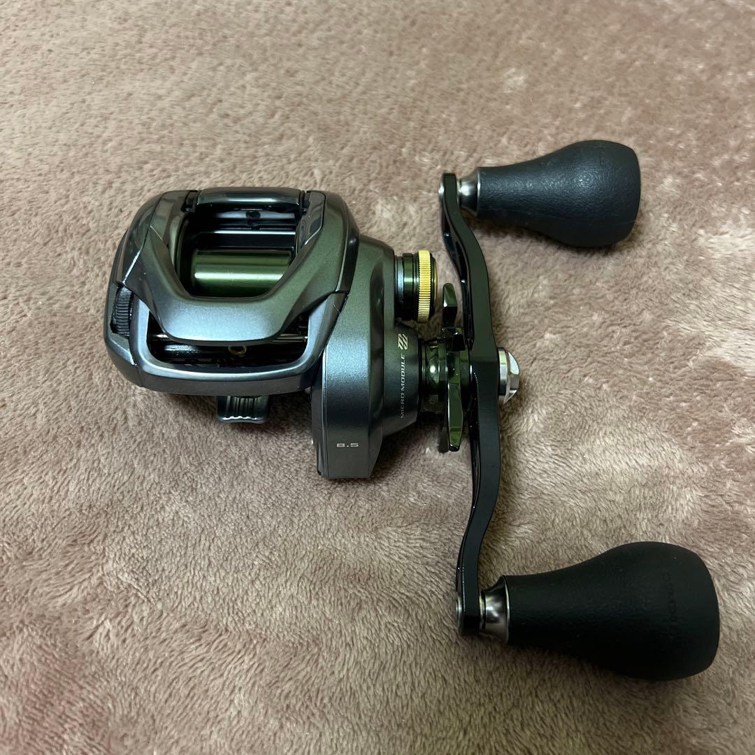 シマノ　22 クラド　DC 201XG リール　中古品