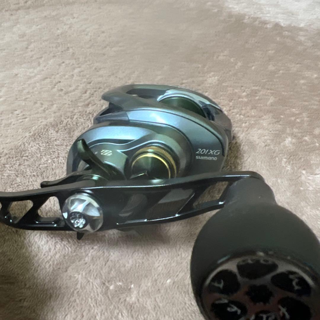 シマノ　22 クラド　DC 201XG リール　中古品