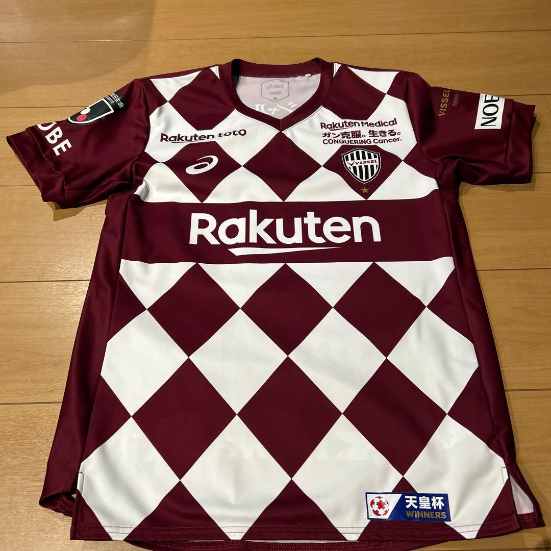 ヴィッセル 神戸　ユニフォーム　イニエスタ