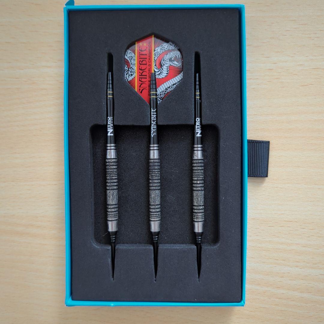 レッドドラゴンスネークバイト ピーター・ライトモデル ダブルワールドチャンピオン