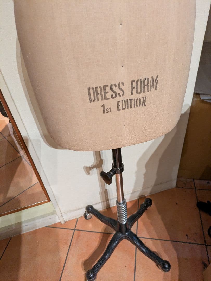 (株)大洋工芸アミコファッションズの10号MISSY体型のトルソーピン刺し可能