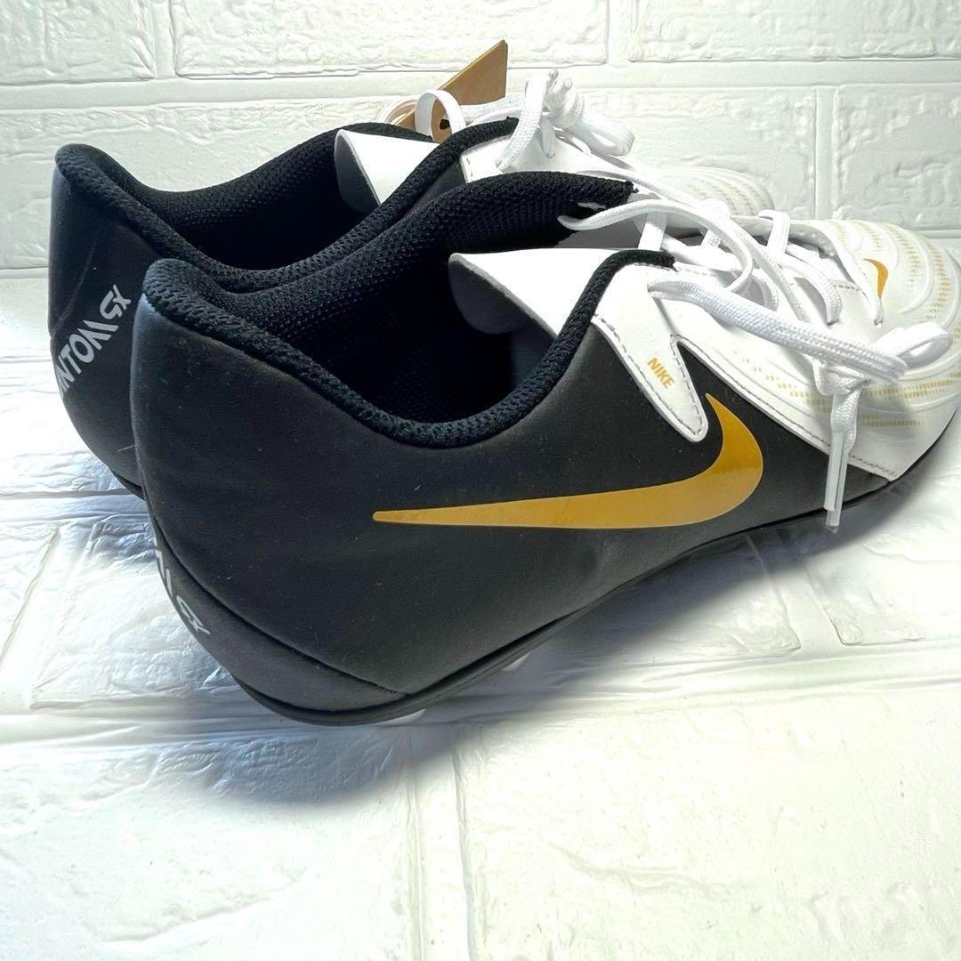 Nike サッカーシューズ　スパイク 白/黒/ゴールド　Phantom GX2