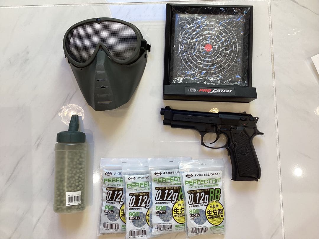 サバゲー　トイガン　ゴーグル・BB弾・ターゲット付き