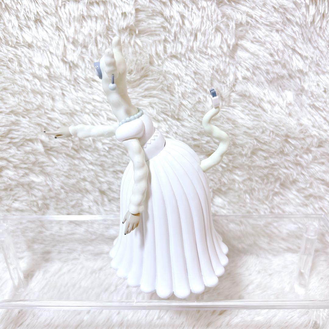 極美品　UNDERCOVER アンダーカバー GRACE フィギュア