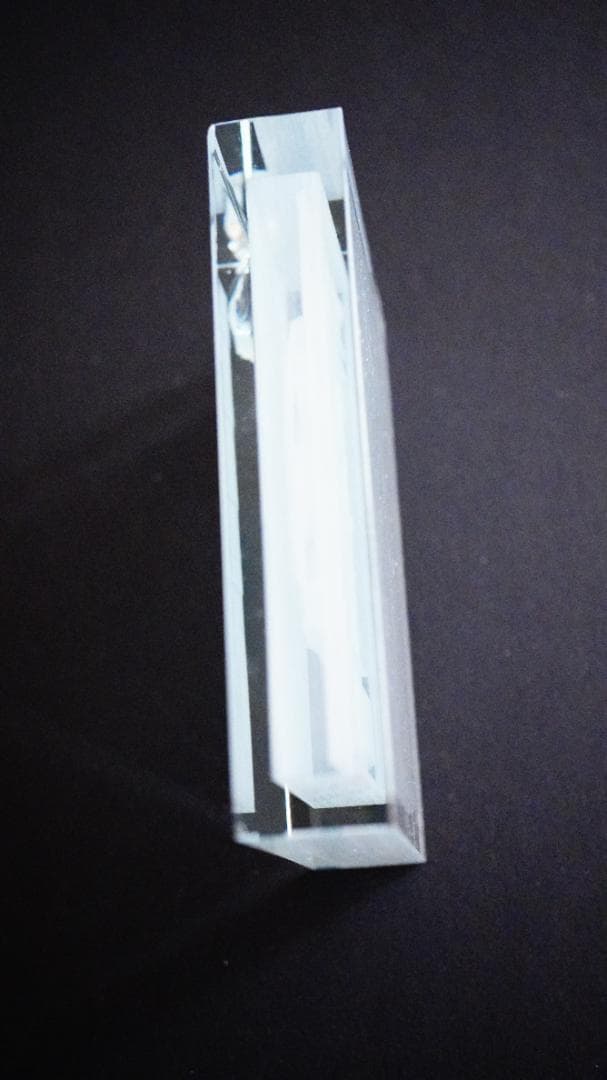 ブルーアイズホワイトドラゴン クリスタル2 遊戯王 カード 3D 石板 アンティ