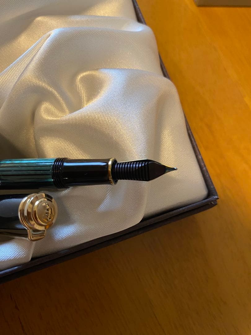 【希少　廃番】 Pelikan（ペリカン）万年筆 スーベレーン M300 緑縞