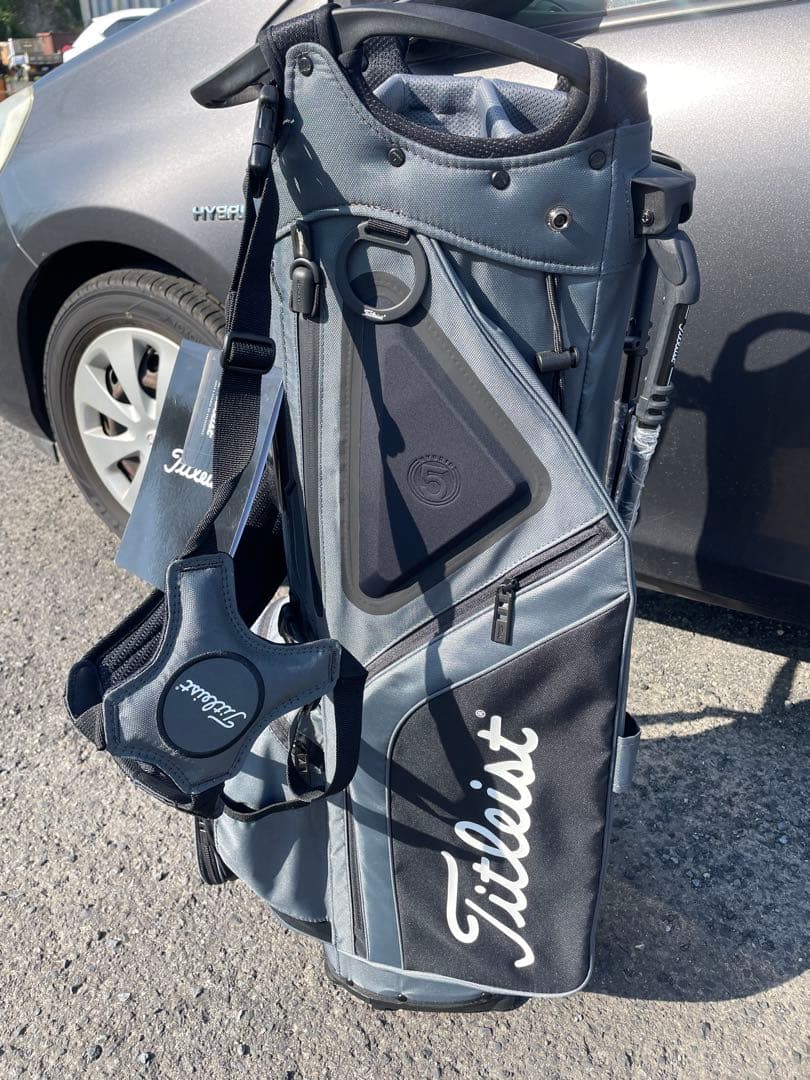 Titleist スタンド式キャディバッグ　ハイブリッド５