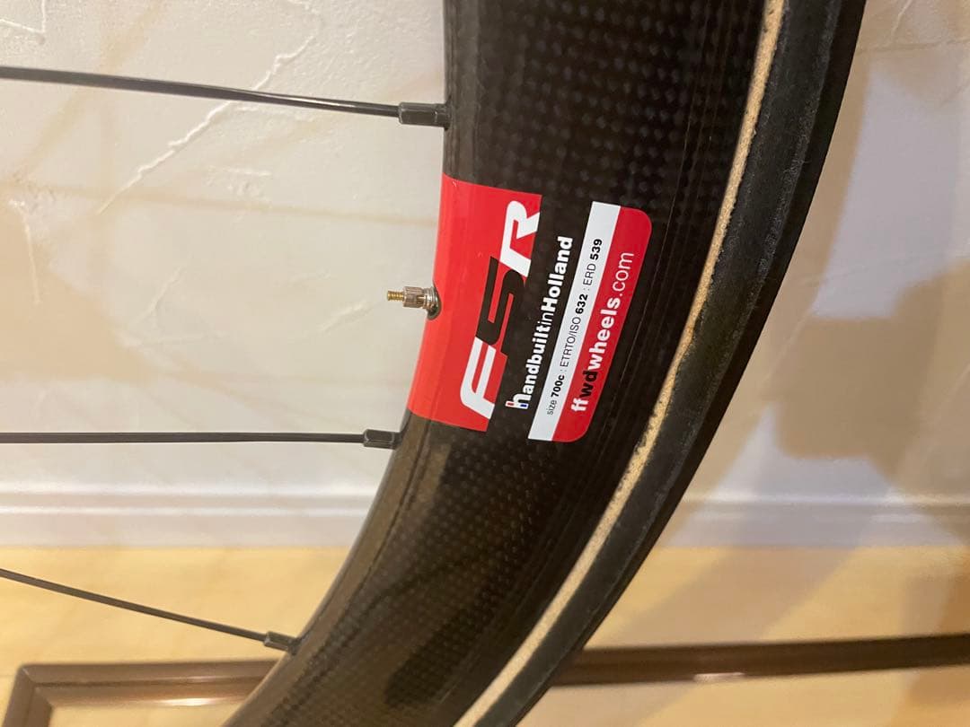 【極美品】FFWD F5R DT SWISS 240チューブラー　タイヤ付き