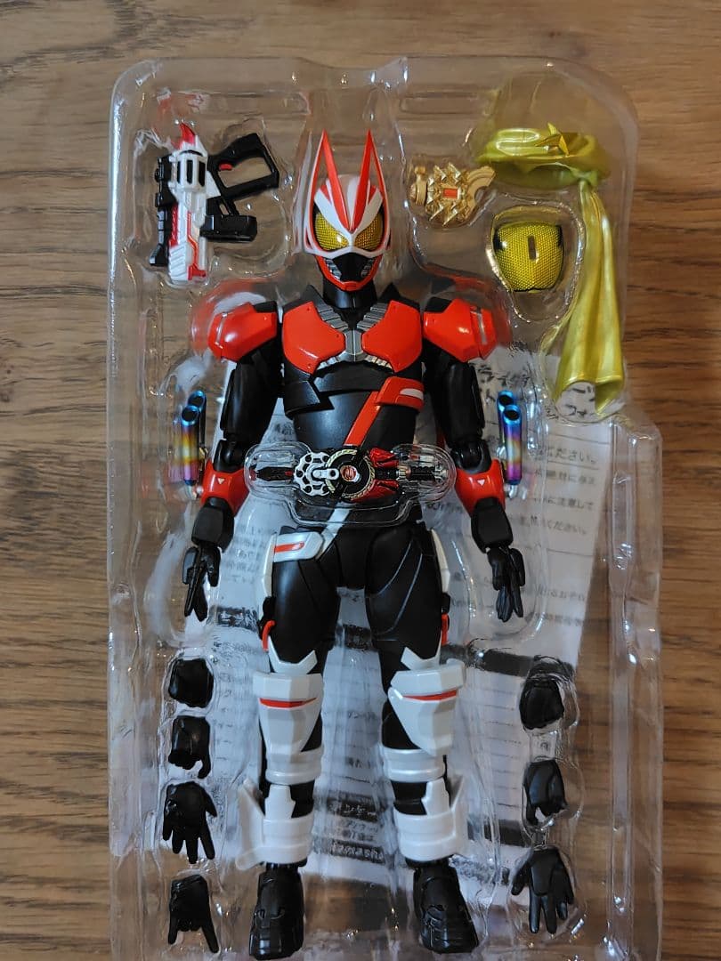 SHFiguarts 仮面ライダーギーツ ブーストマグナムフォーム