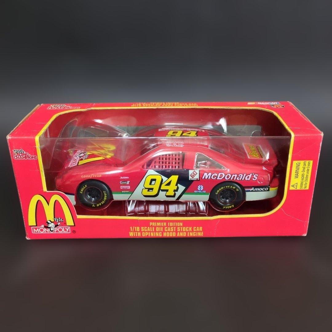 1/18ミニカー　 NASCAR FORD THUNDERBIRD#94