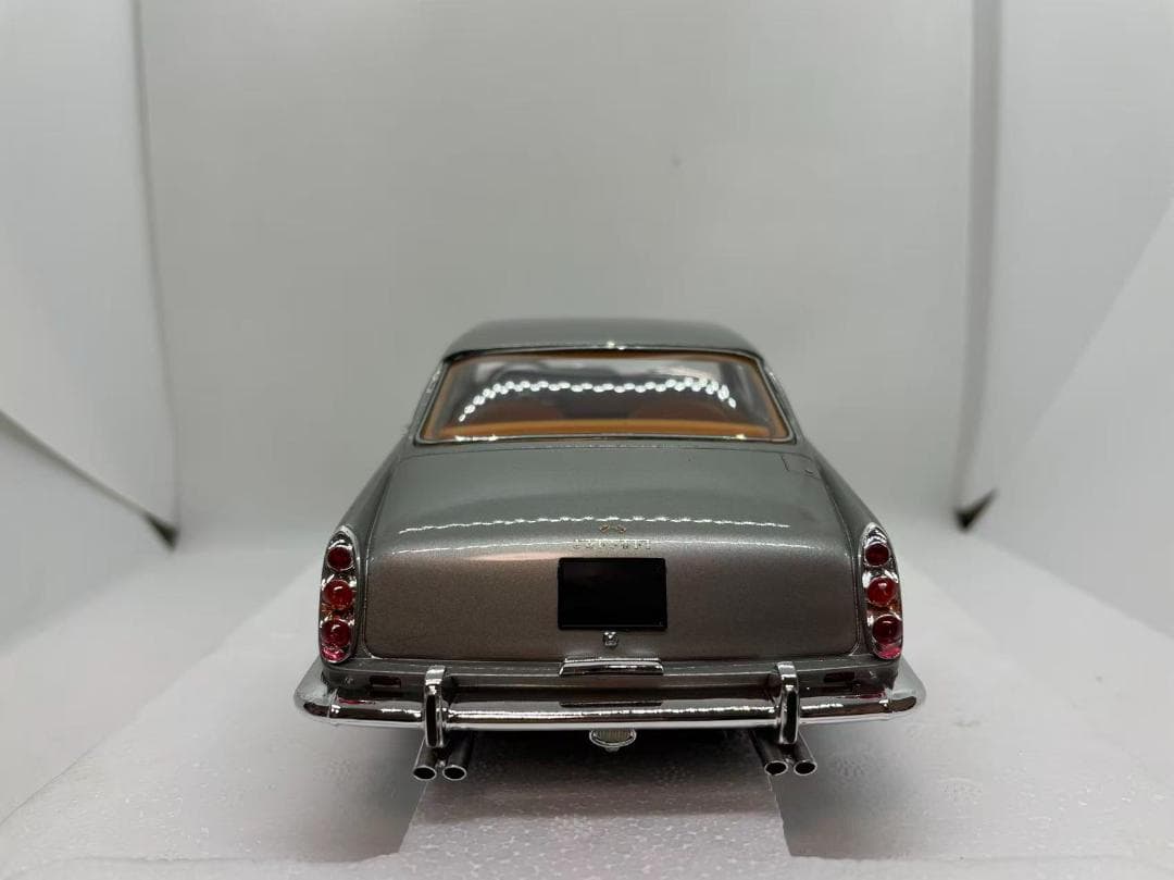 601-101 Matrix 1/18 フェラーリ 250GT-E Coupe