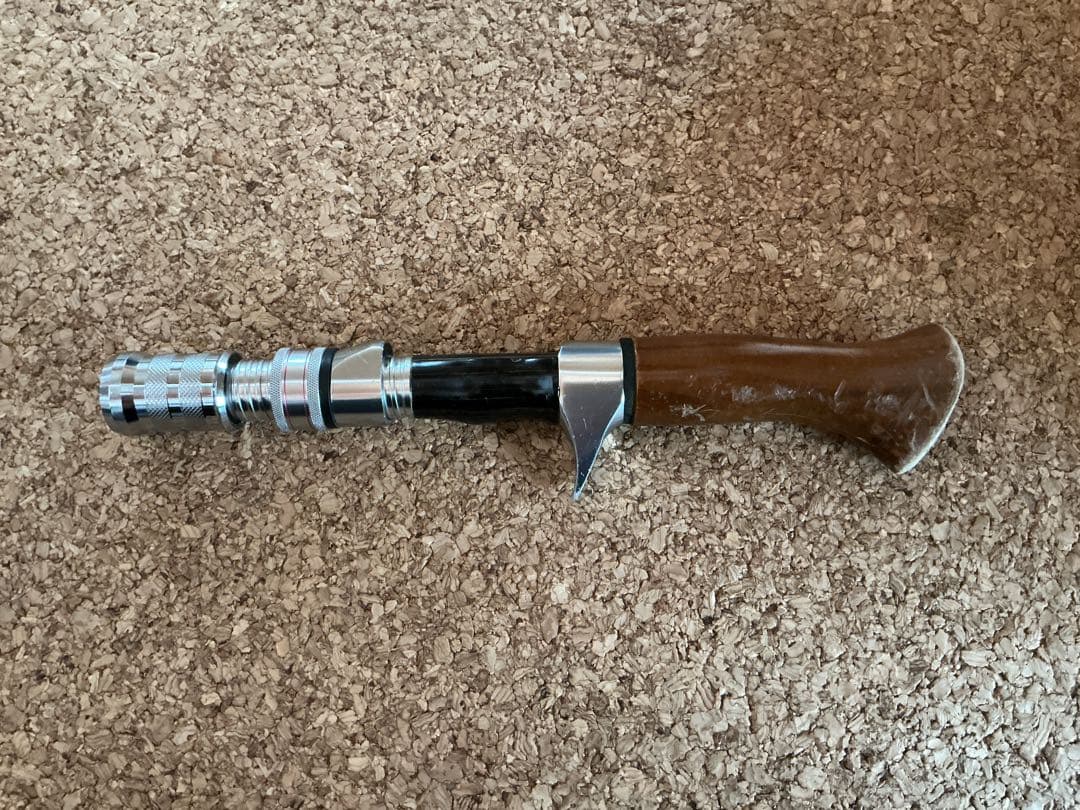 ヒトトキワークストラウトロッド　グリップ