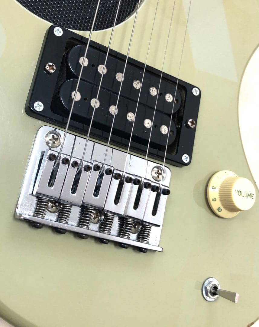 最終値下！！ZO-3 グレー アンプ内蔵ミニギター ヘッドフォン端子付き！！