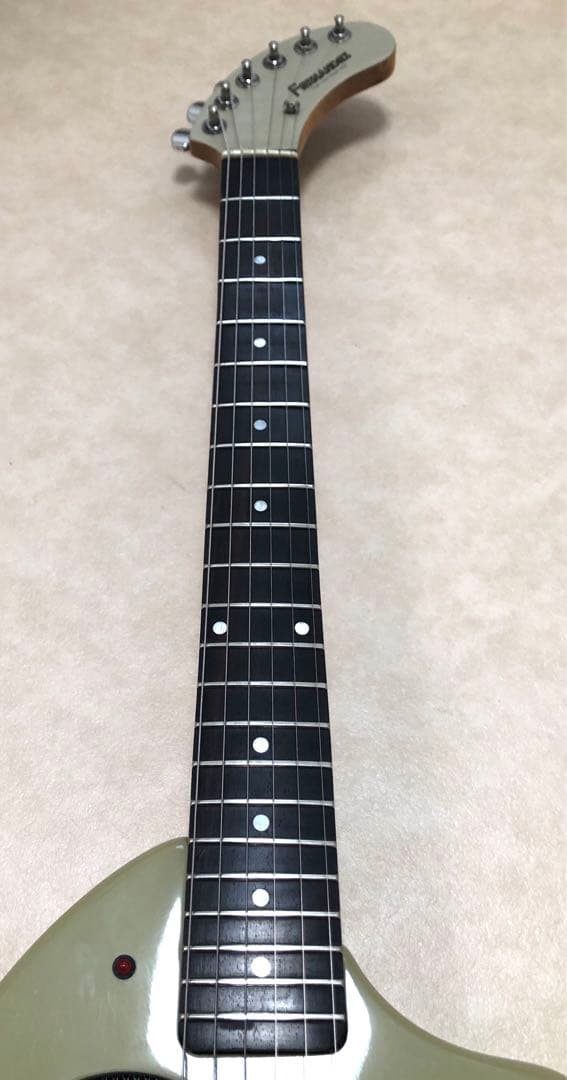 最終値下！！ZO-3 グレー アンプ内蔵ミニギター ヘッドフォン端子付き！！