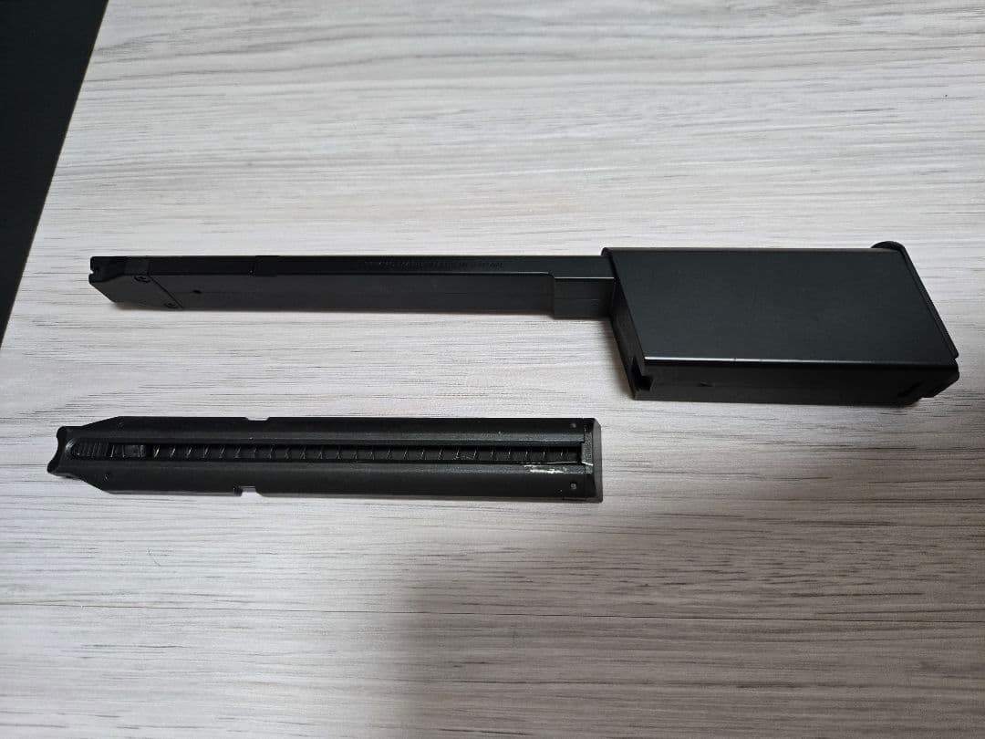 東京マルイ　電動ガン　M93R　ベレッタ