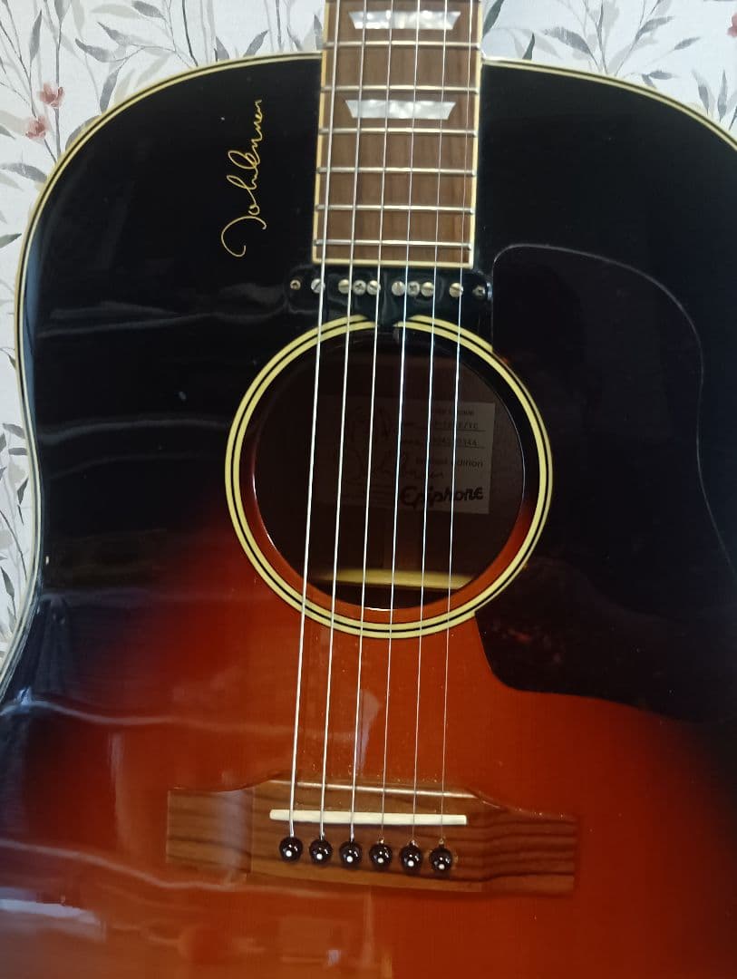 Epiphone John Lenon EJ-160Eの出品。