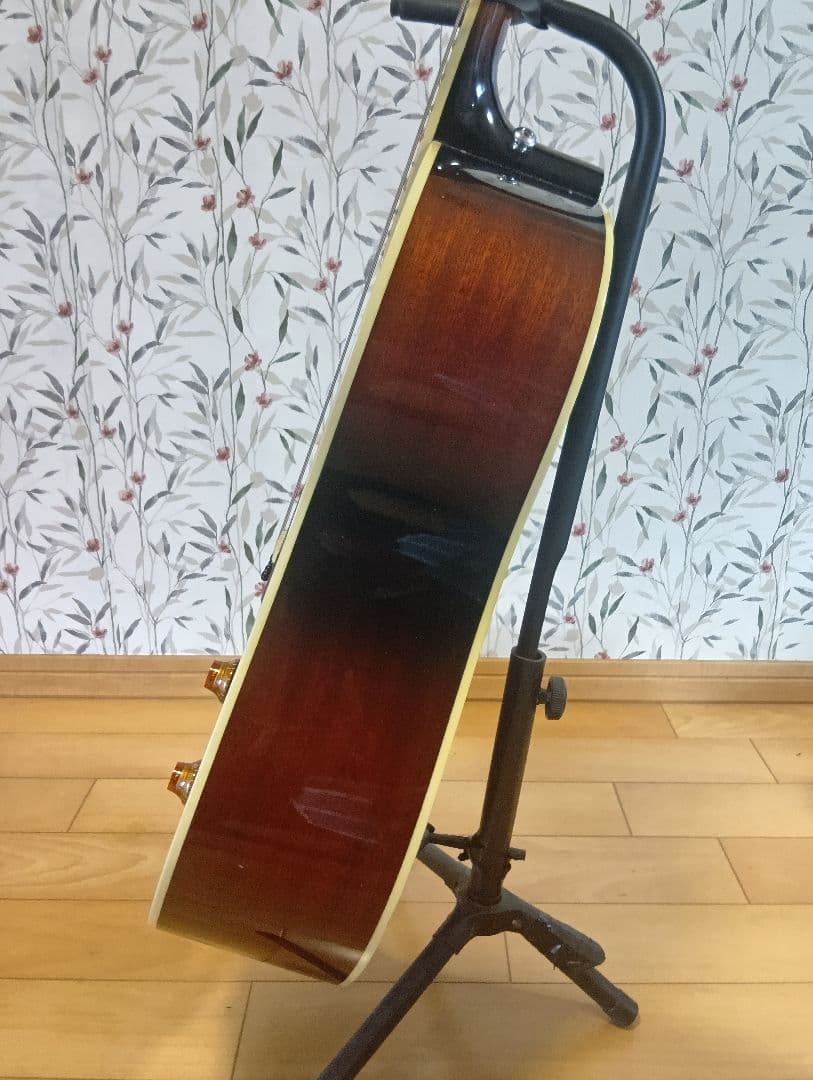 Epiphone John Lenon EJ-160Eの出品。