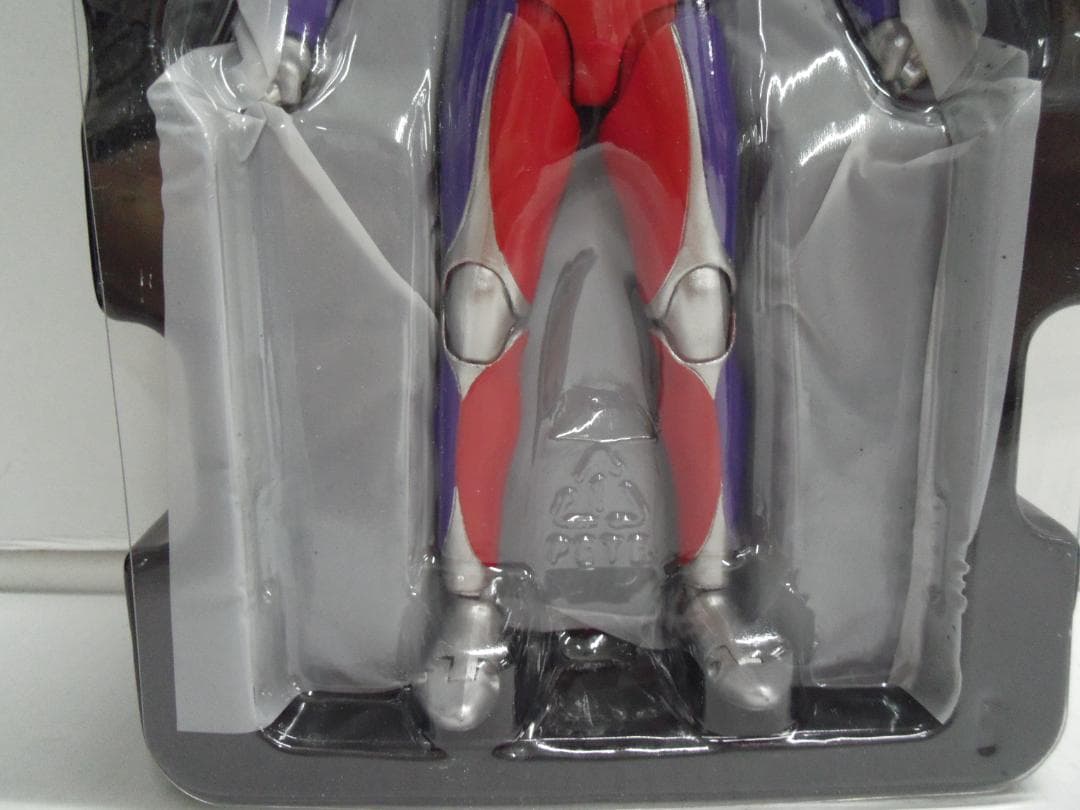 【開封品】S.H.Figuarts ウルトラマンティガ　マルチタイプ 初回特典付